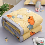 Obbty Daisy Print Spring Summer Quilt Queen Mechanical Wash Comfortable Comforter Single Double Blanket Quilts for Children Adults