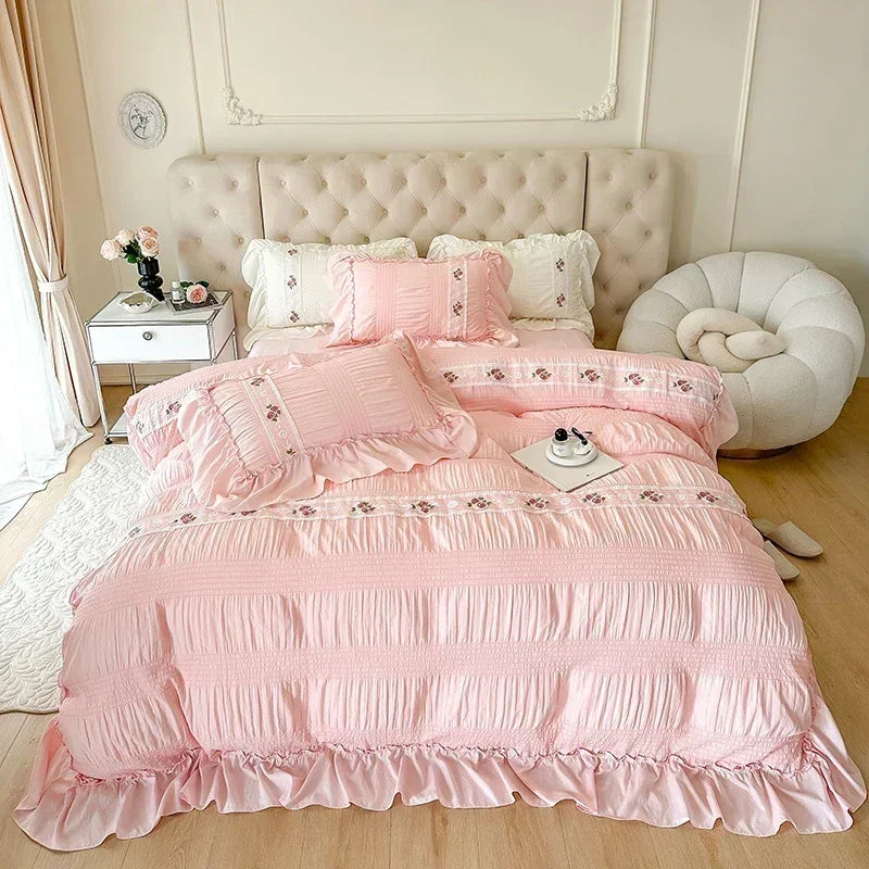 Obbty French Embroidered Lace Bubble Gauze Bedding Set Pink Elegant Princess Style Queen Duvet Cover Set Ruffled Comforter Cover Sets