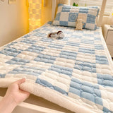 Obbty Dormitory Single Thick Warm Bed Sheet Winter Milk Velvet Mattress Topper Double Bedspread Thin Bed Pad Mattress Cover Tatami Mat