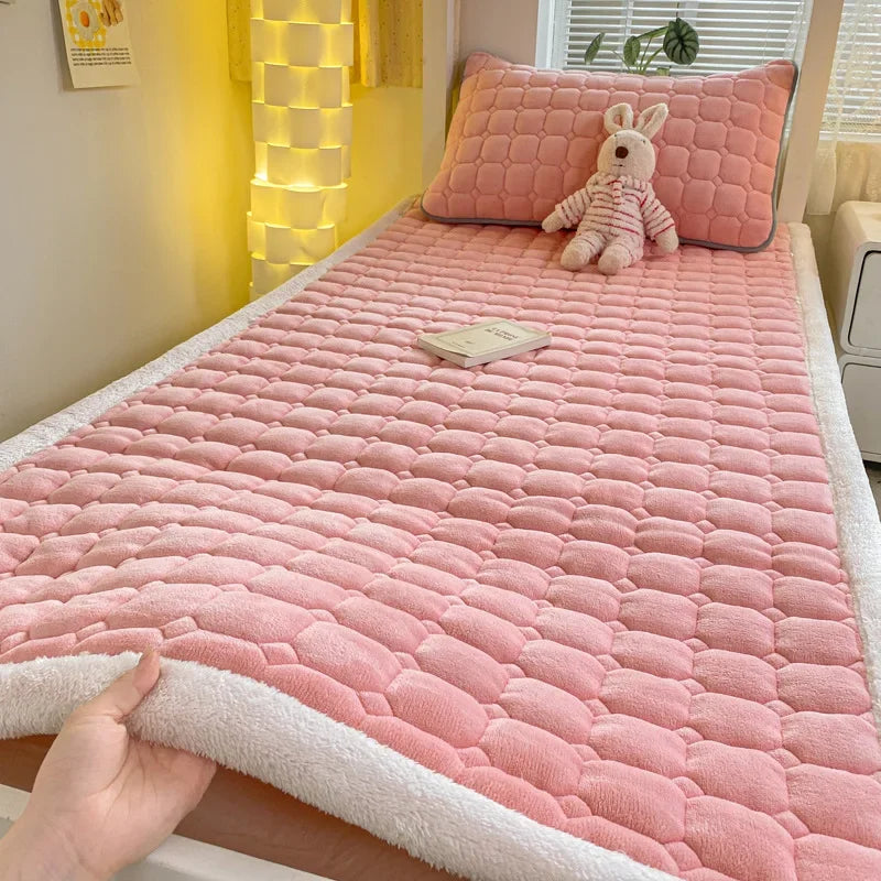 Obbty Dormitory Single Thick Warm Bed Sheet Winter Milk Velvet Mattress Topper Double Bedspread Thin Bed Pad Mattress Cover Tatami Mat