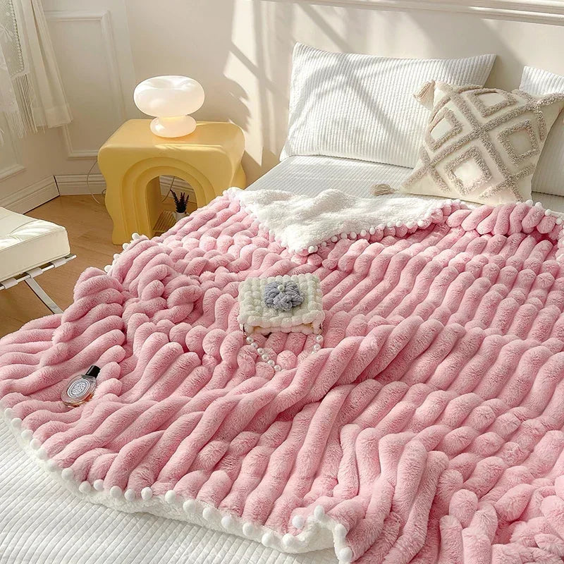 Obbty Tuscan Faux Rabbit Fur Warm Weighted Blankets for Bed Luxury Faux Lamb's Wool Double Blanket Soft Fluffy Warmth Double Blanket