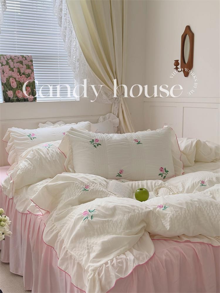 Obbty Coquette Aesthetic Ruffle Bedding Set