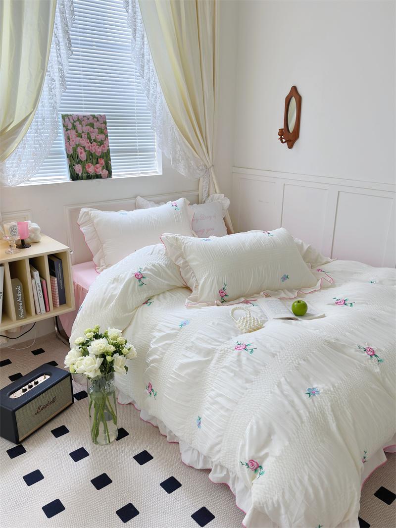 Obbty Coquette Aesthetic Ruffle Bedding Set